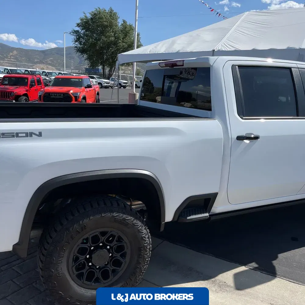 2025 Chevrolet Silverado 2500HD ZR2