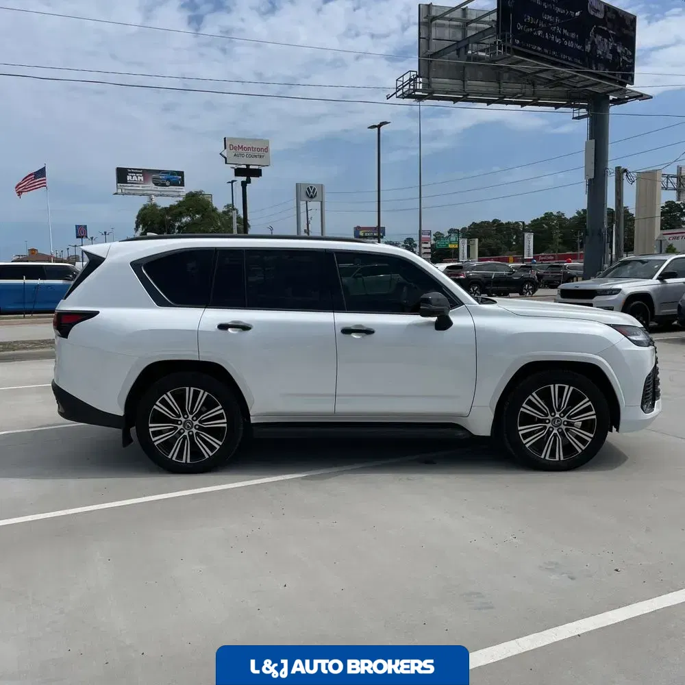 2024 Lexus LX 600 Luxury