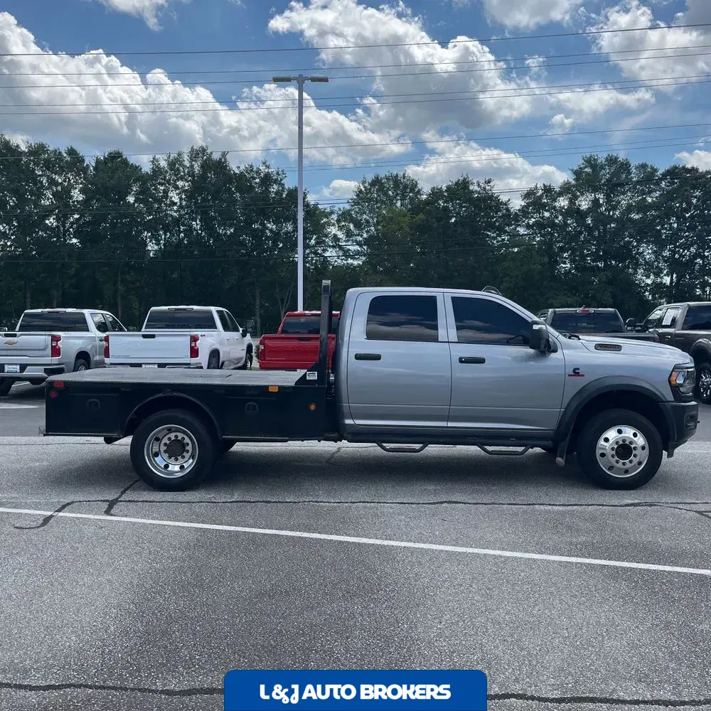 2023 Ram Commercial Tradesman CA60-84 CREW CAB/CHASSIS 4X4 6.7L