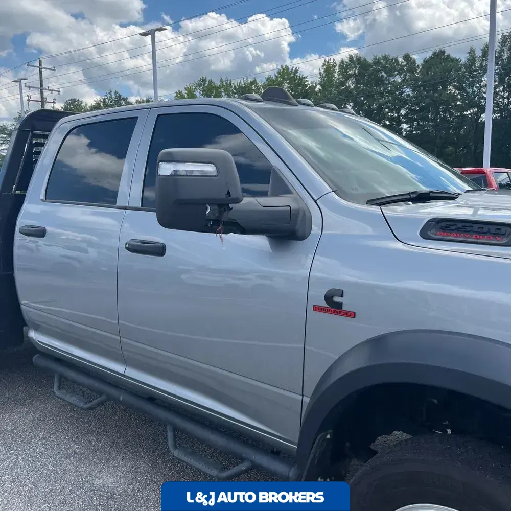 2023 Ram Commercial Tradesman CA60-84 CREW CAB/CHASSIS 4X4 6.7L
