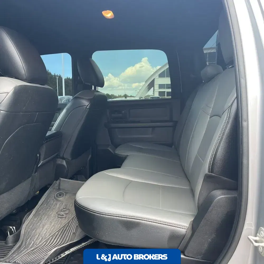 2023 Ram Commercial Tradesman CA60-84 CREW CAB/CHASSIS 4X4 6.7L