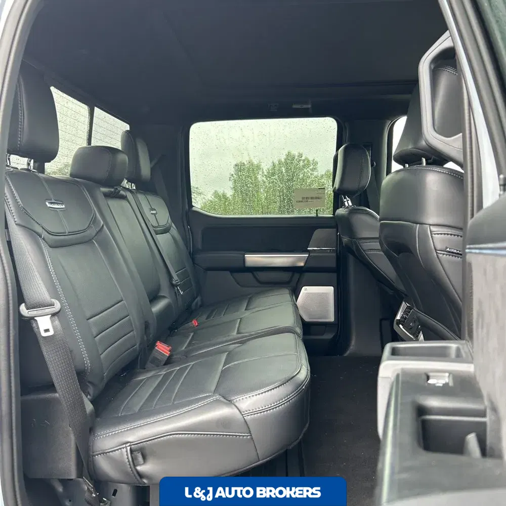 2025 Ford F250 S/D Platinum