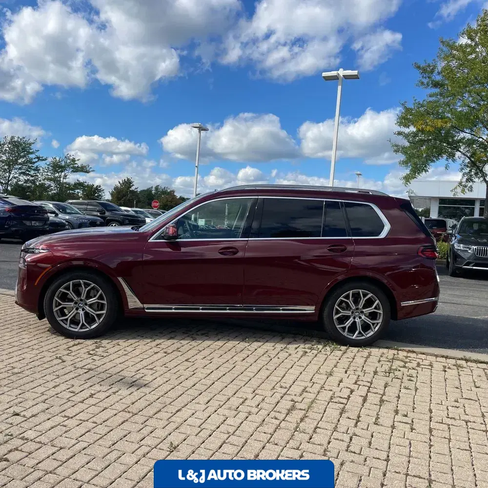 2025 BMW X7 XDrive40i