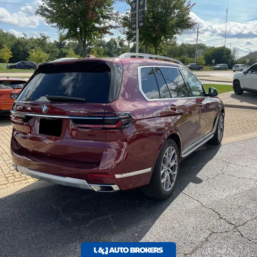 2025 BMW X7 XDrive40i