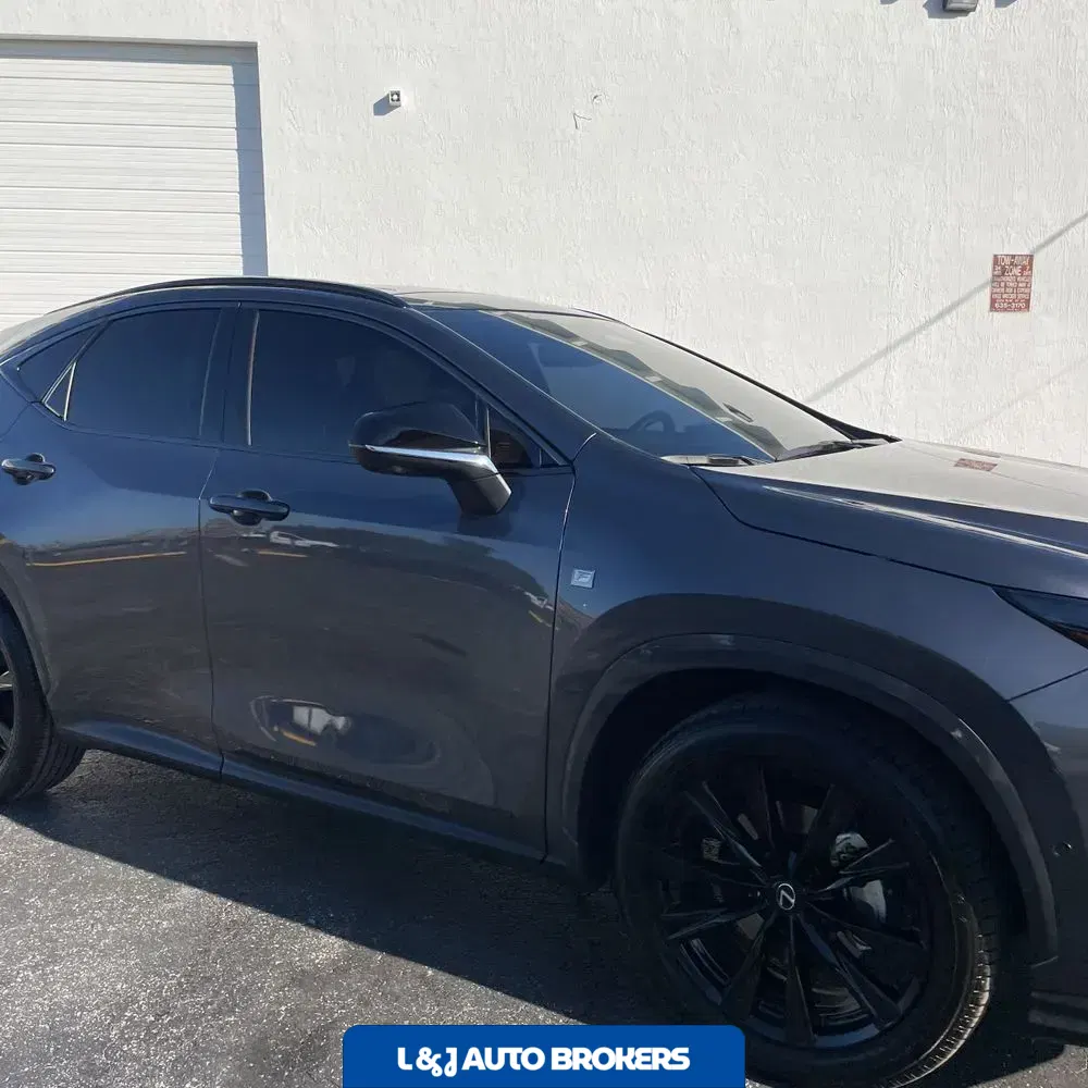 2025 Lexus NX 450h+ F SPORT Handling