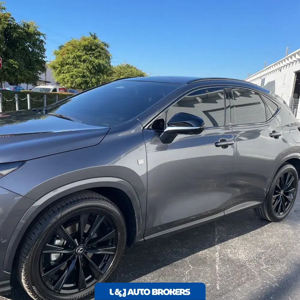 2025 Lexus NX 450h+ F SPORT Handling
