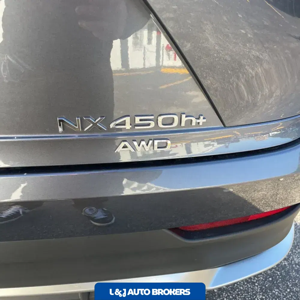 2025 Lexus NX 450h+ F SPORT Handling