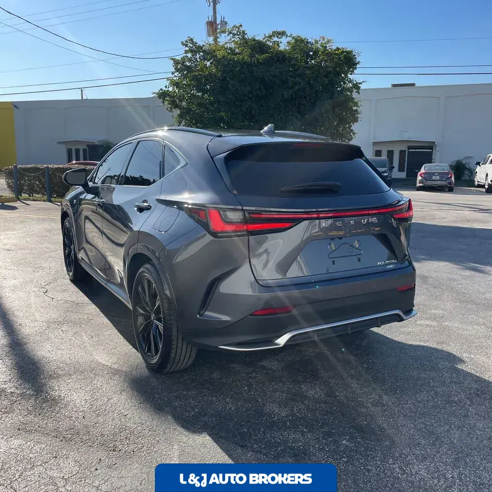 2025 Lexus NX 450h+ F SPORT Handling