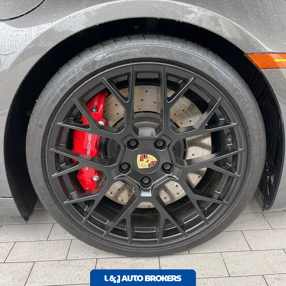 2023 Porsche 911 Carrera GTS