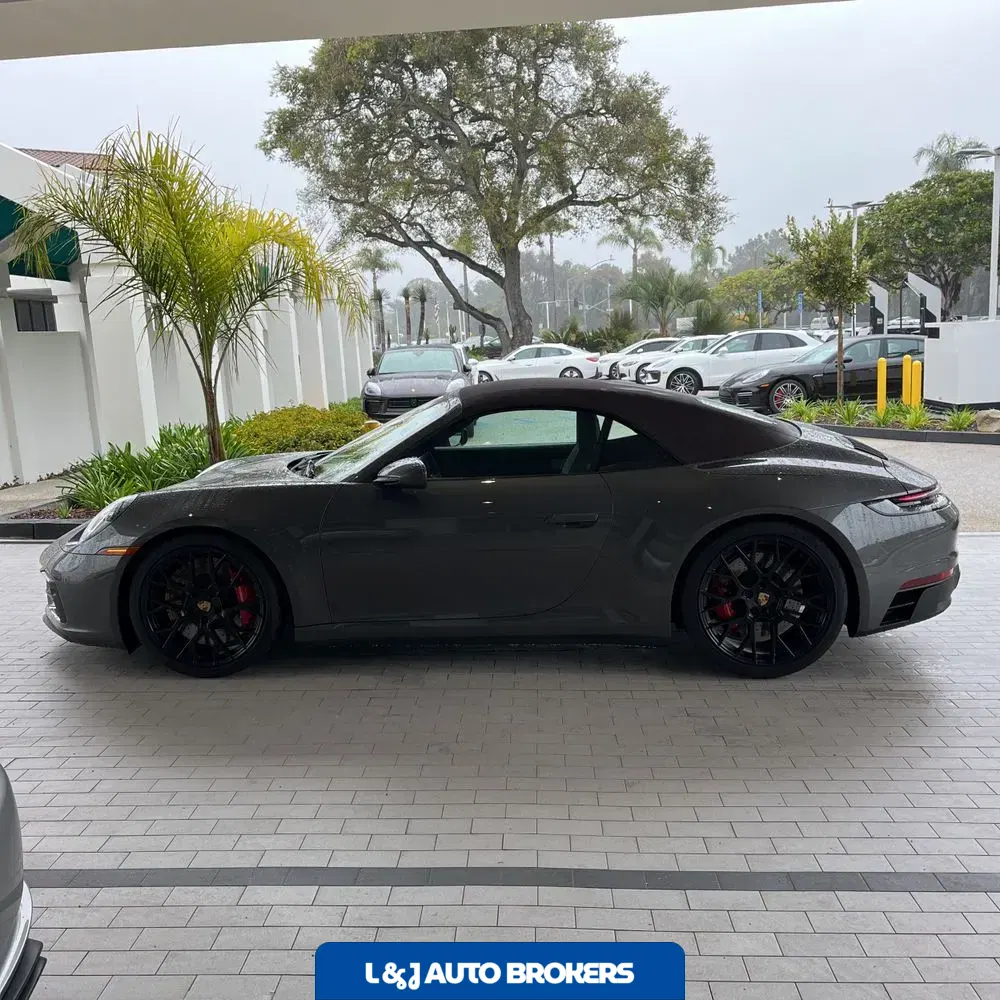 2023 Porsche 911 Carrera GTS