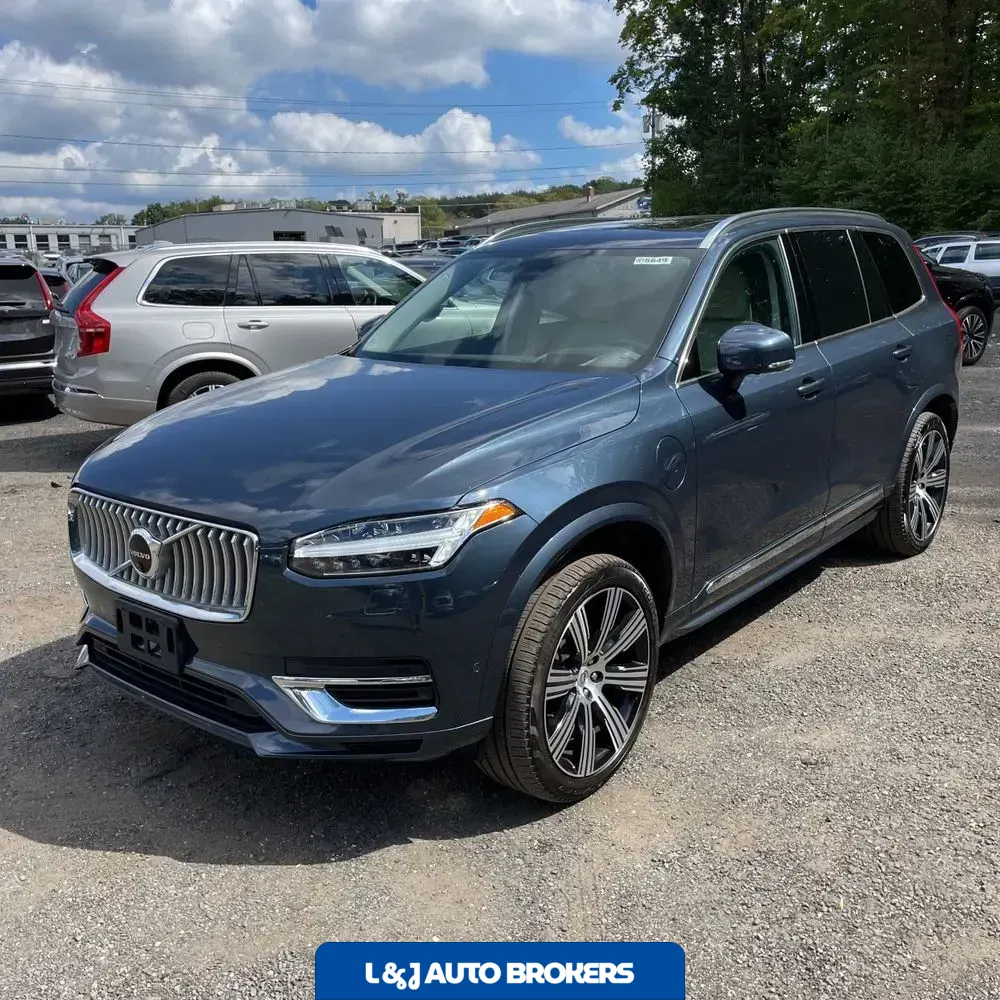 2024 Volvo XC90 T8 - Ultimate PHEV