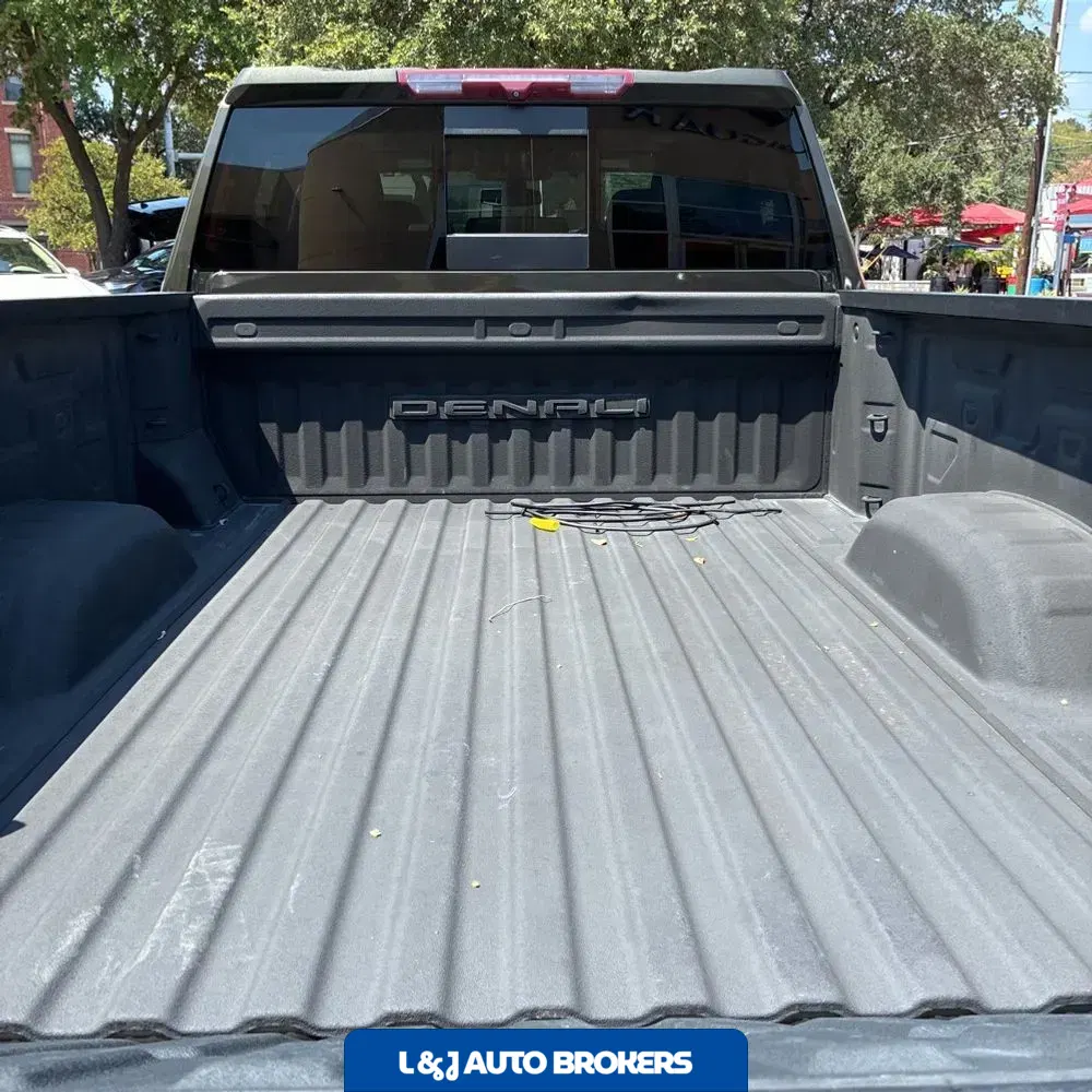 2023 GMC Sierra 2500HD Denali