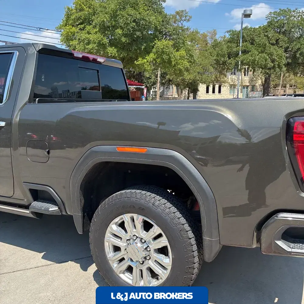 2023 GMC Sierra 2500HD Denali