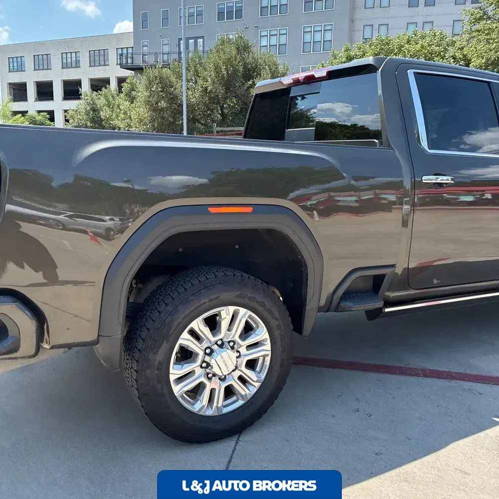 2023 GMC Sierra 2500HD Denali