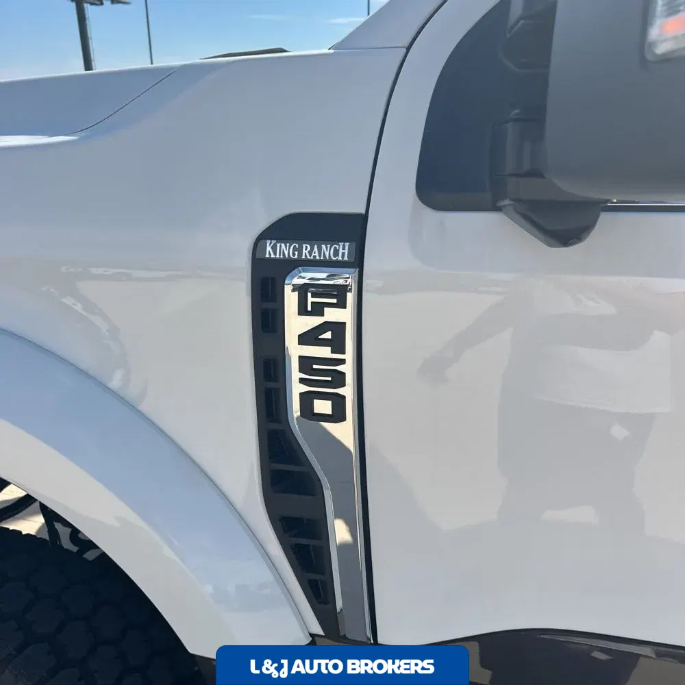 2025 Ford F-450 Super Duty King Ranch