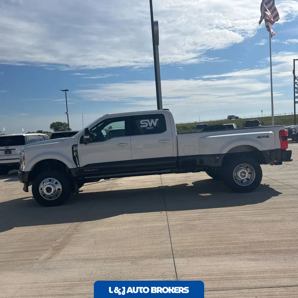 2025 Ford F-450 Super Duty King Ranch