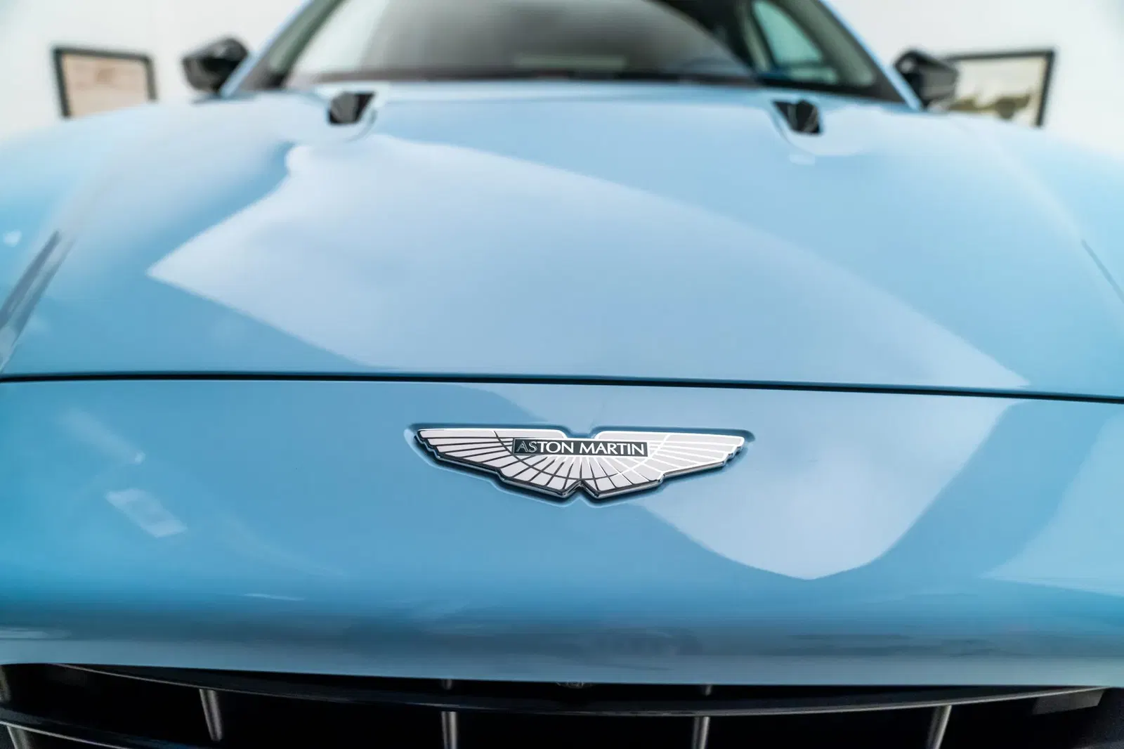 2022 Aston Martin DBX