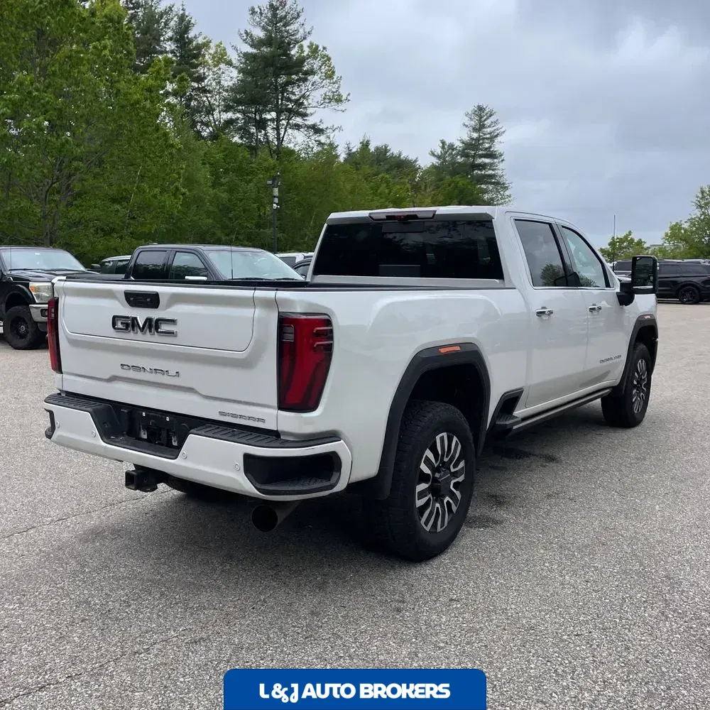 2024 GMC Sierra 3500HD Denali Ultimate