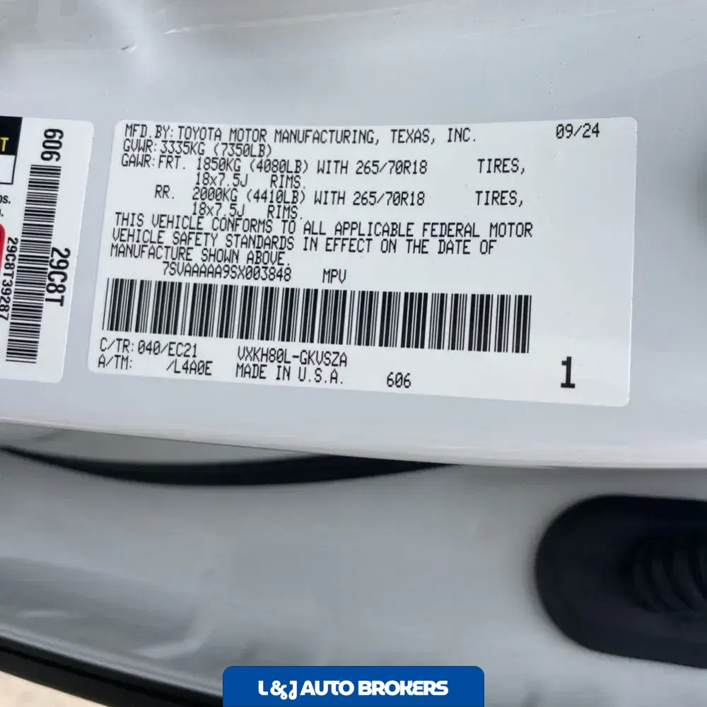 2025 Toyota Sequoia SR5
