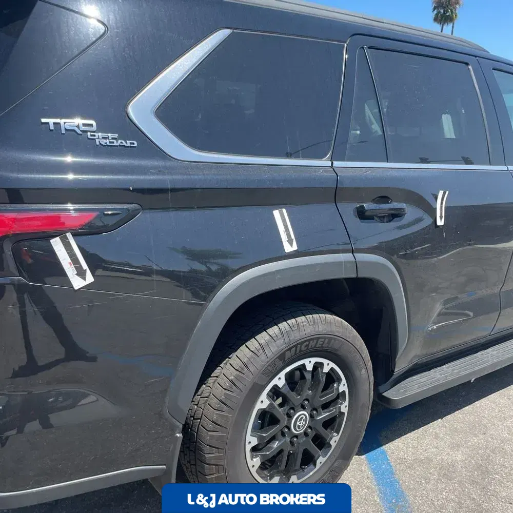 2024 Toyota Sequoia SR5