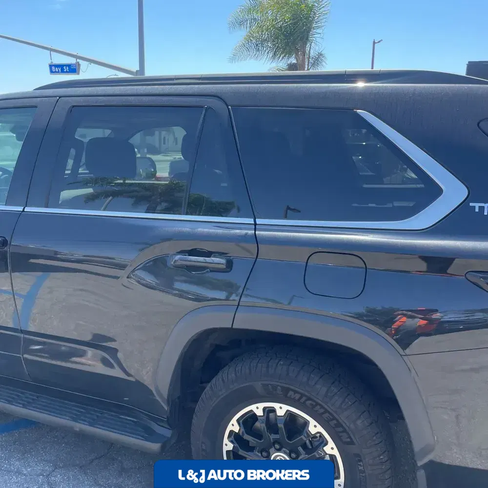 2024 Toyota Sequoia SR5