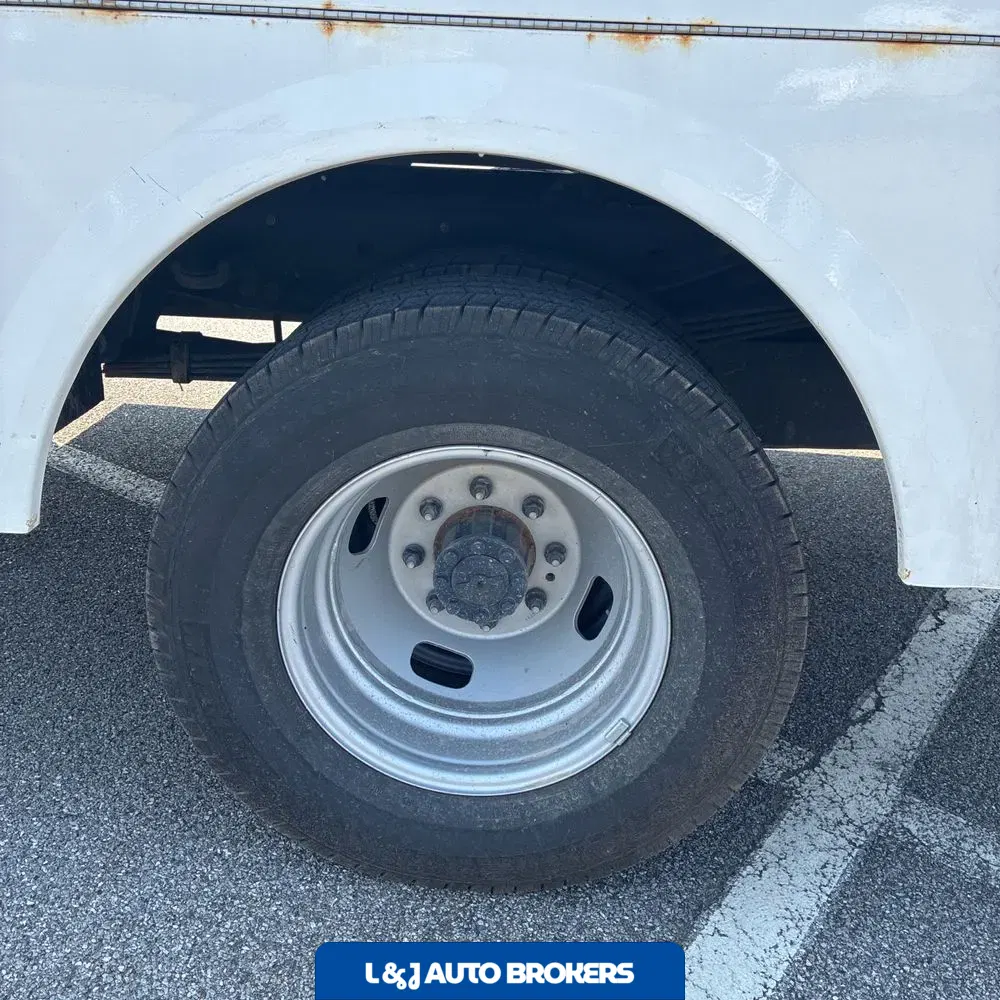 2024 Ford S/D C/C F350 XL