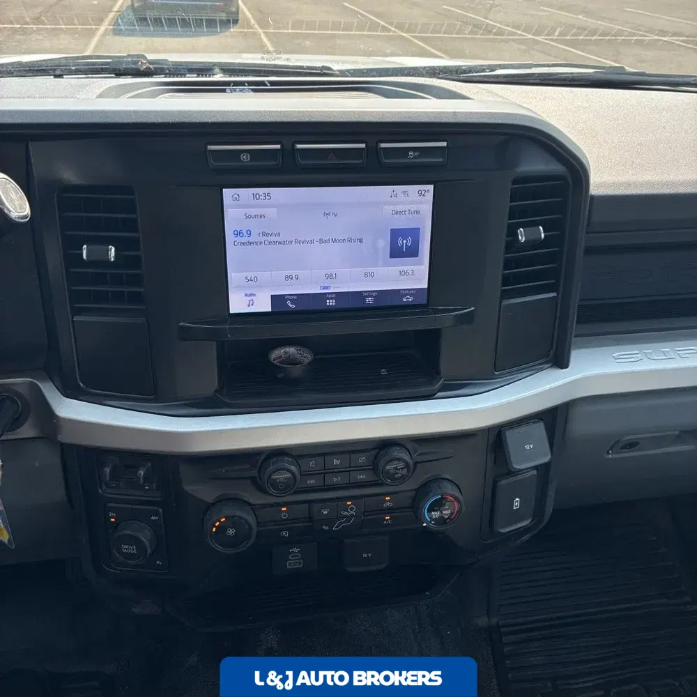 2024 Ford S/D C/C F350 XL