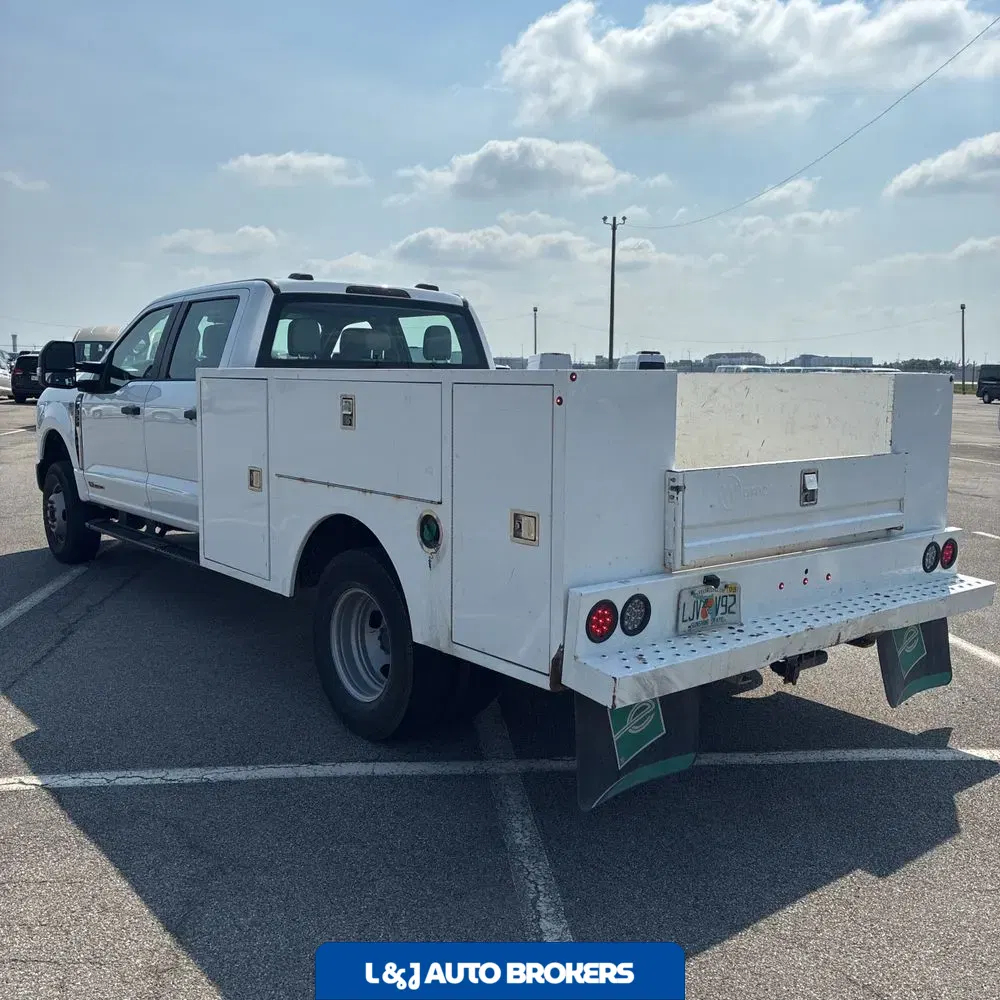 2024 Ford S/D C/C F350 XL