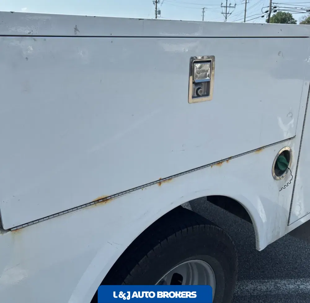 2024 Ford S/D C/C F350 XL