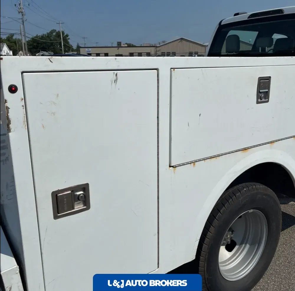 2024 Ford S/D C/C F350 XL