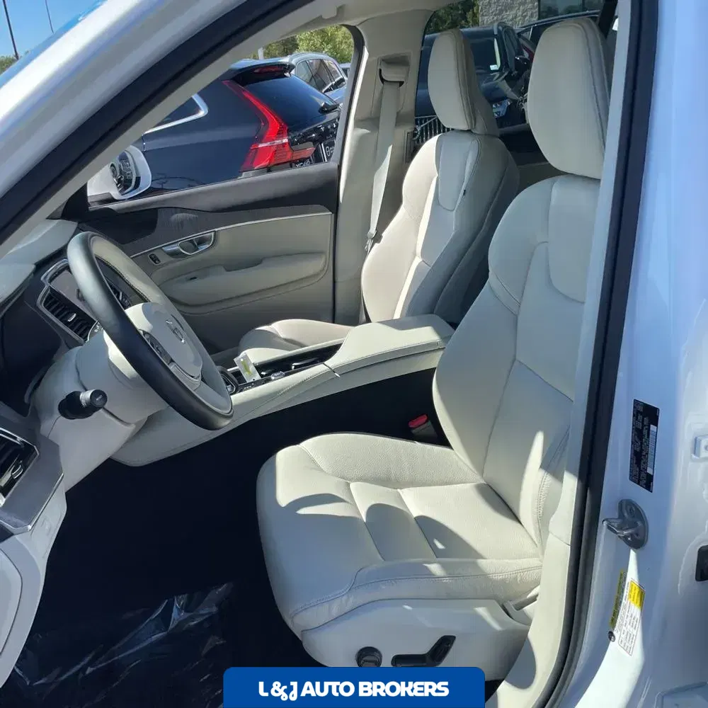 2024 Volvo XC90 B6 - Plus