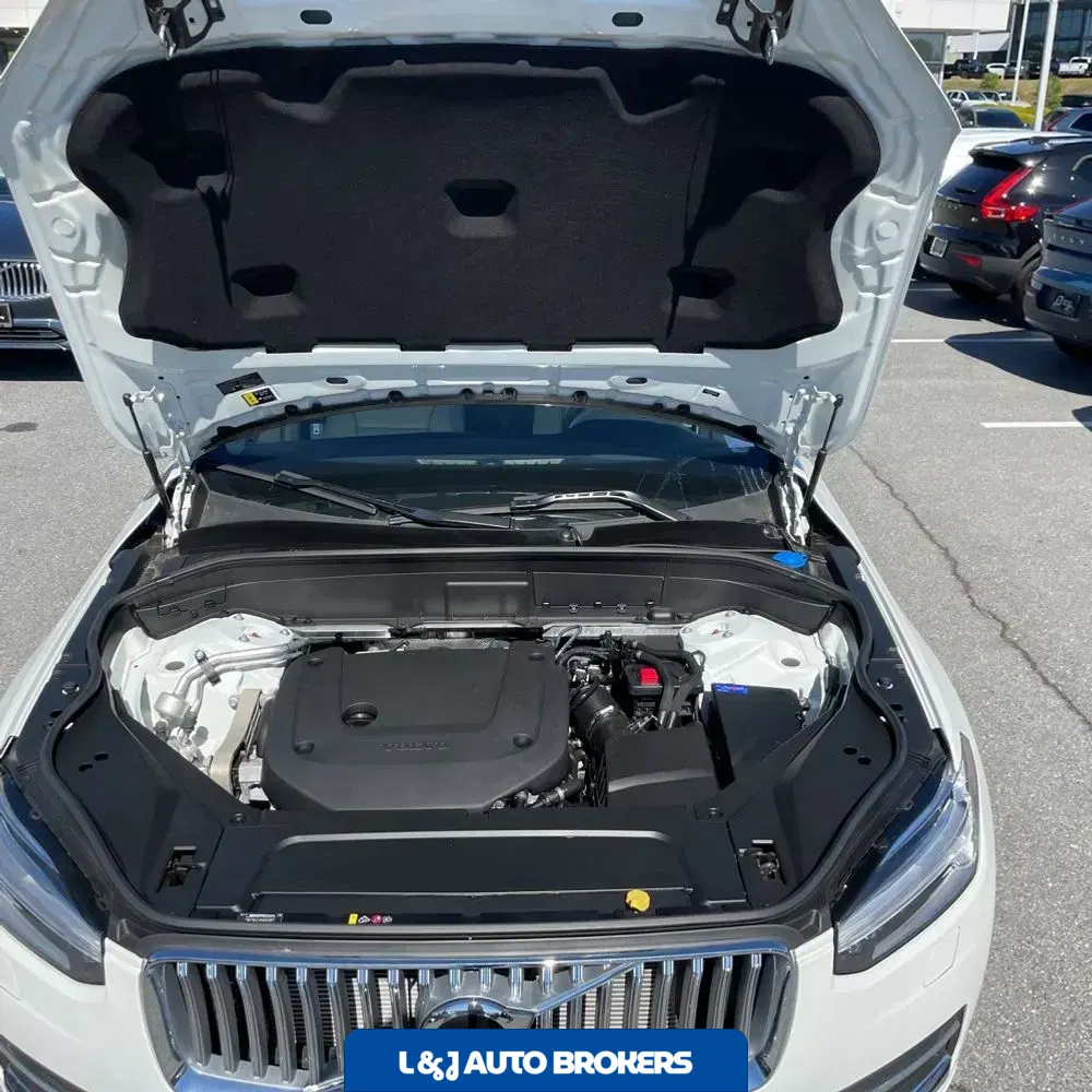 2024 Volvo XC90 B6 - Plus