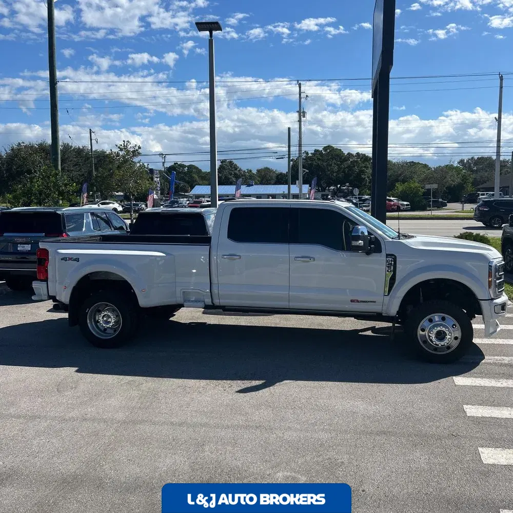 2024 Ford F-450 Super Duty Limited