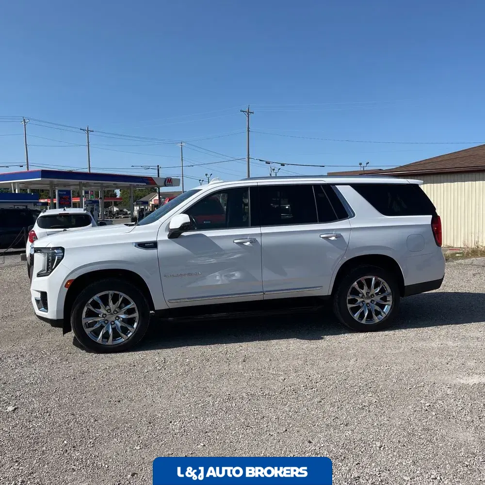2022 GMC Yukon SLT