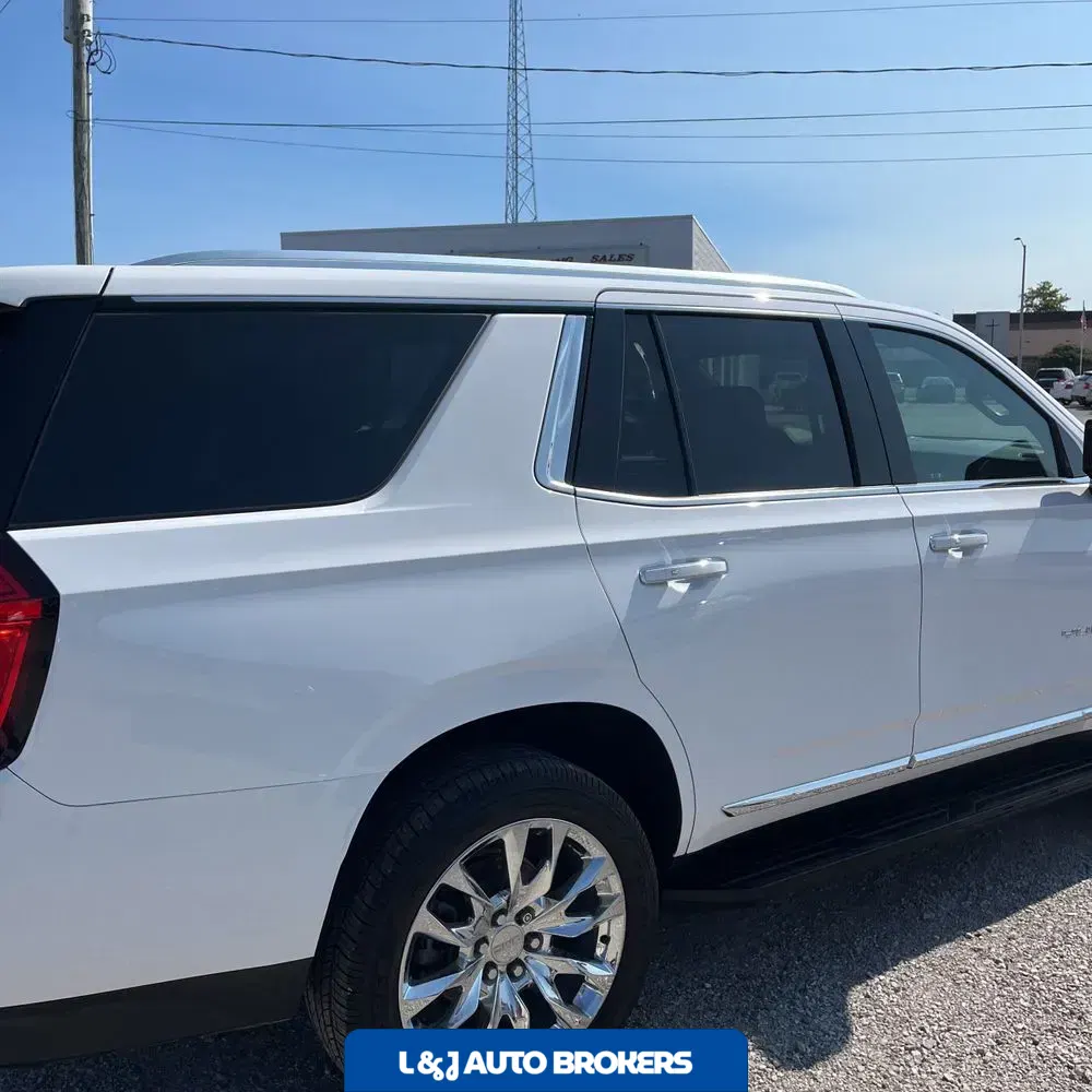 2022 GMC Yukon SLT