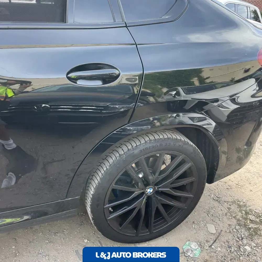 2024 BMW X6 XDrive40i