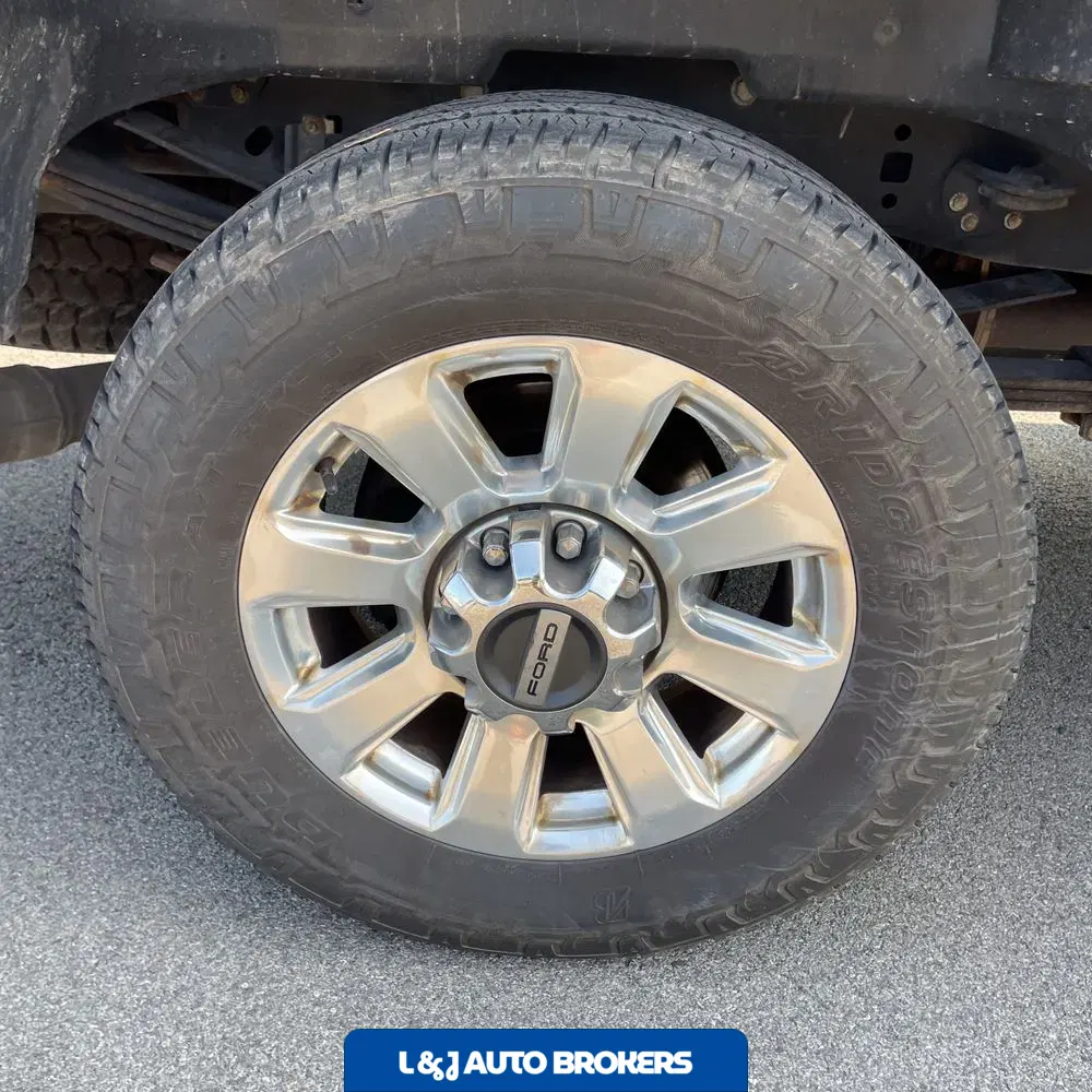 2022 Ford F-350 Super Duty Platinum