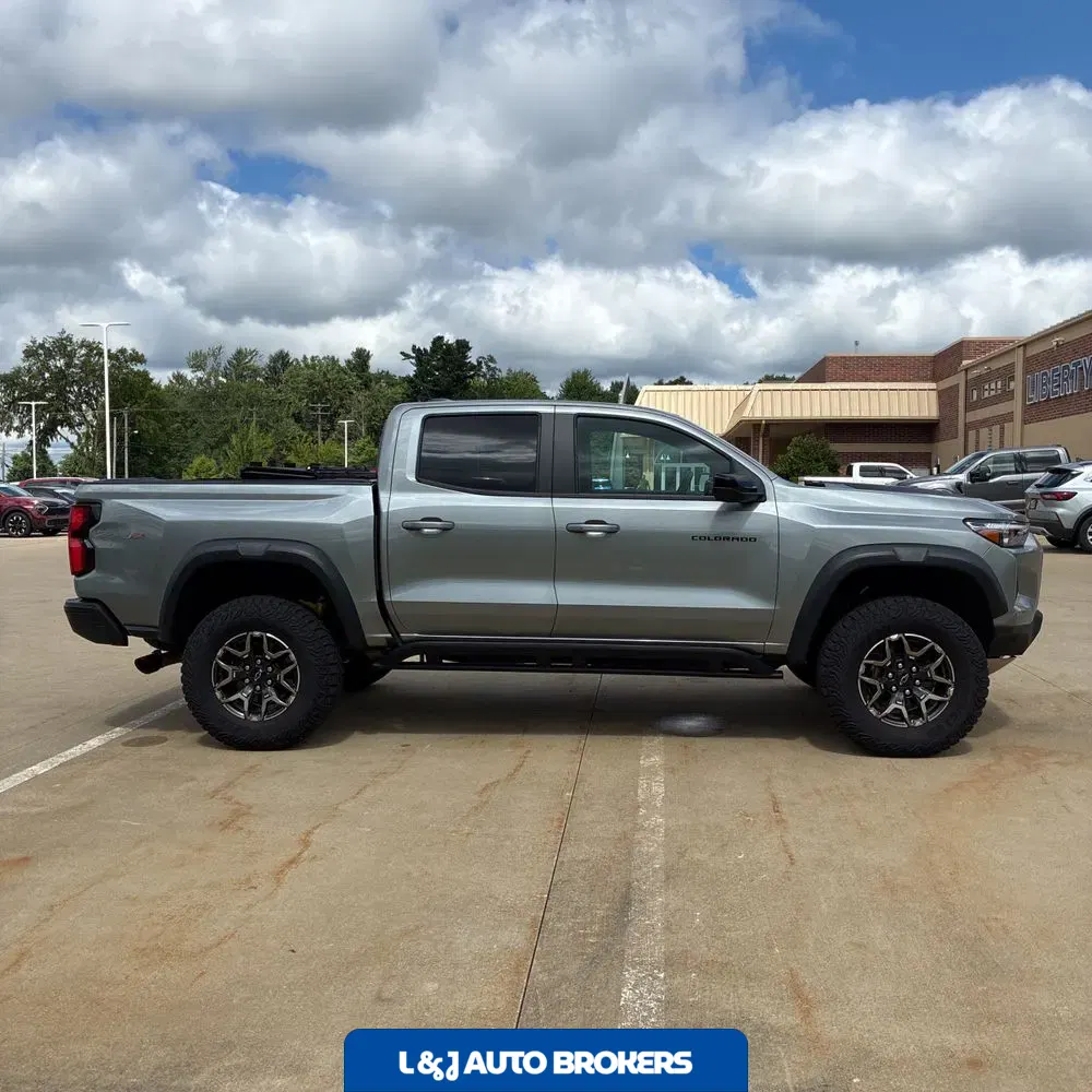 2023 Chevrolet Colorado ZR2