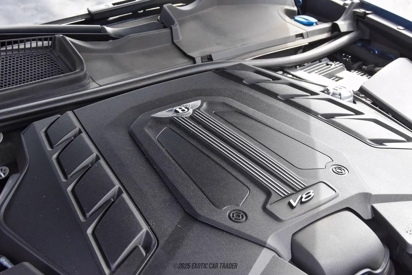 2023 Bentley Bentayga Azure V8