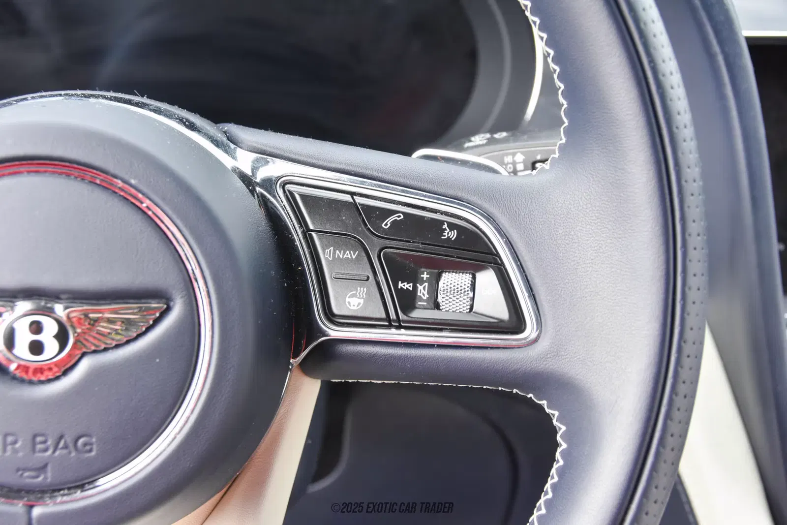 2023 Bentley Bentayga Azure V8