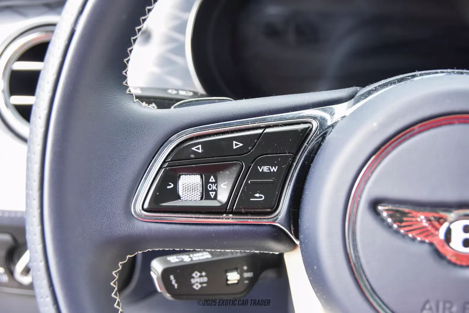 2023 Bentley Bentayga Azure V8