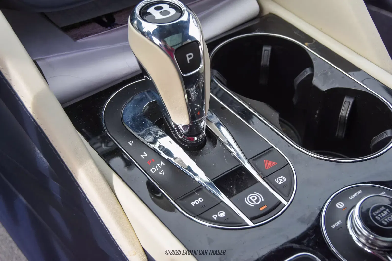 2023 Bentley Bentayga Azure V8