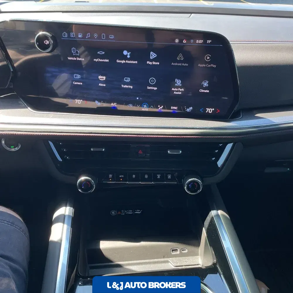 2025 Chevrolet Tahoe RST