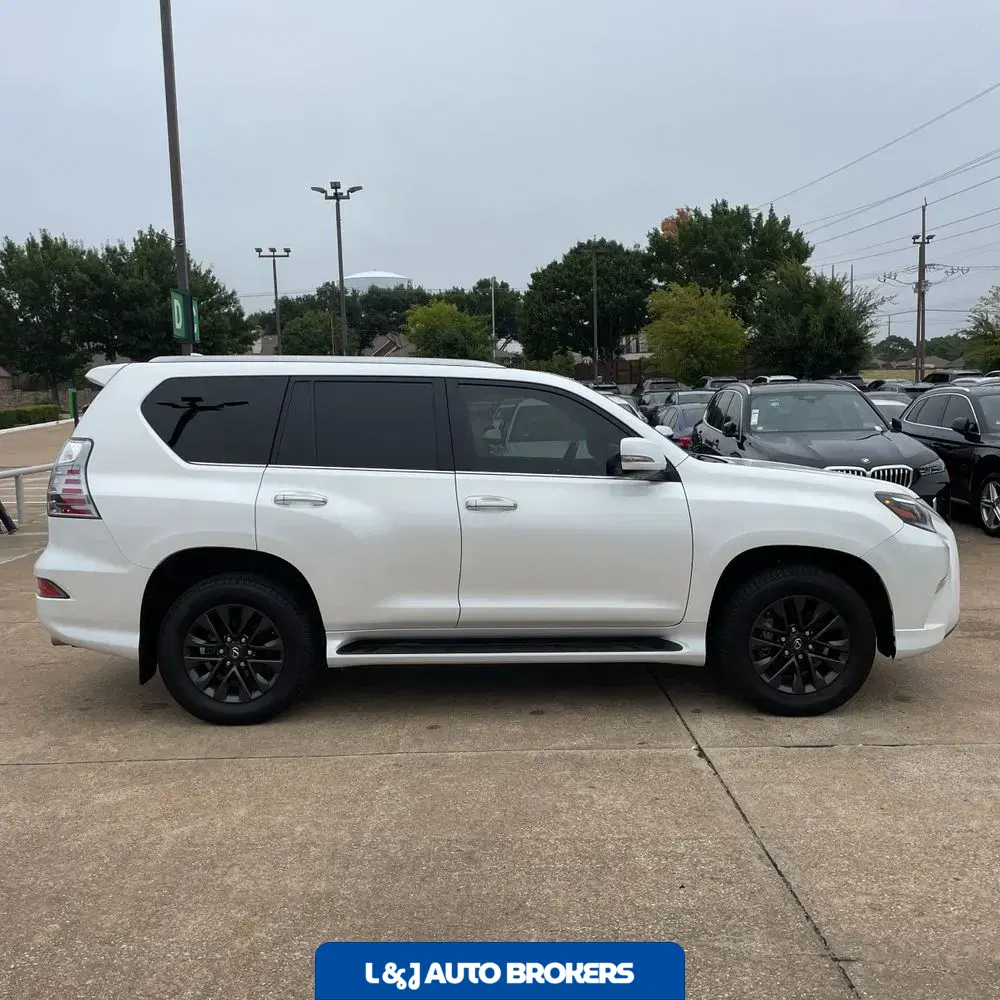 2023 Lexus GX 460 Base