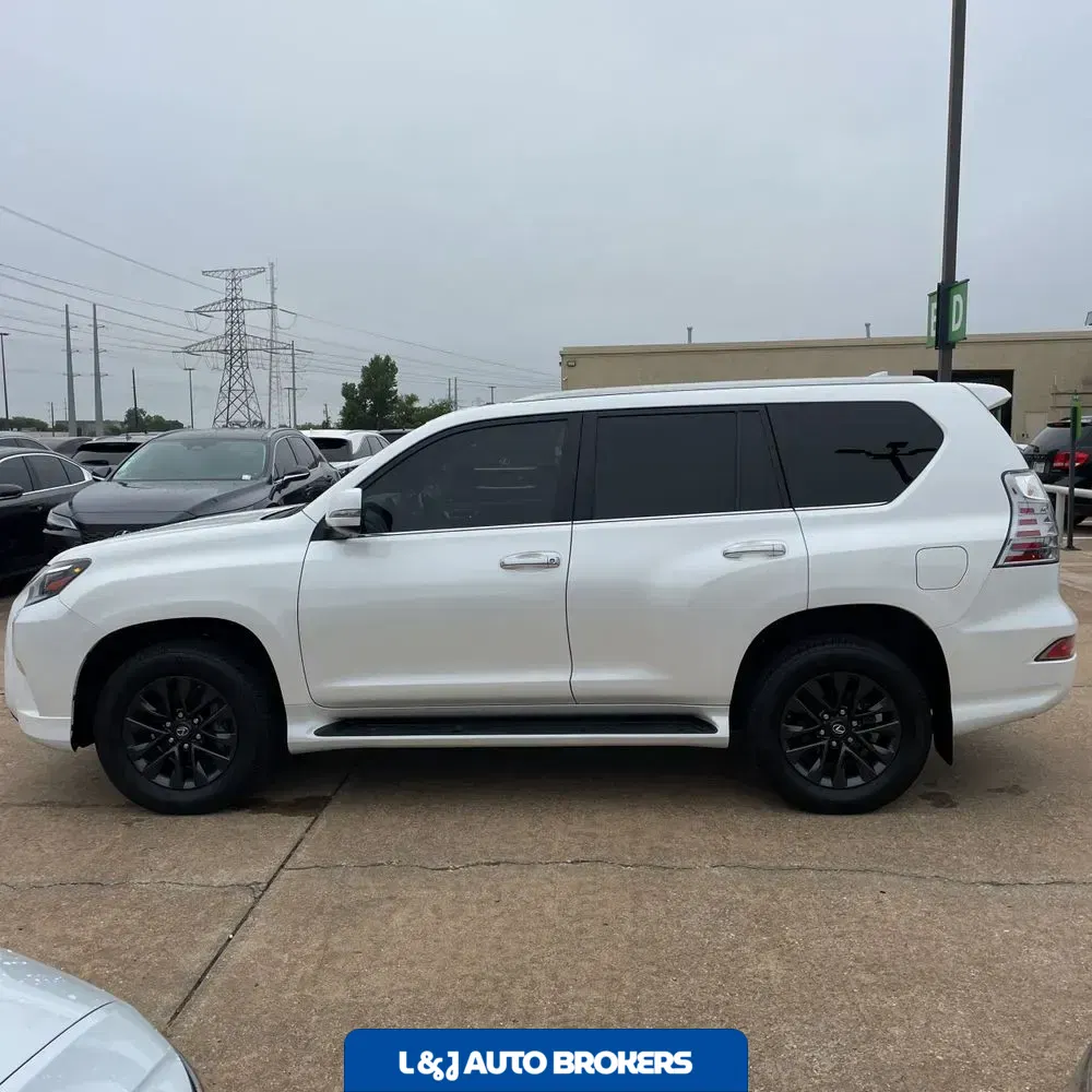 2023 Lexus GX 460 Base