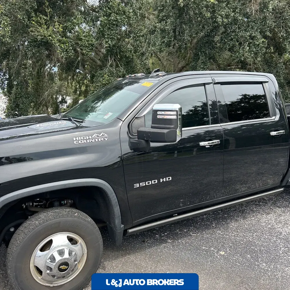 2022 Chevrolet Silverado 3500HD High Country