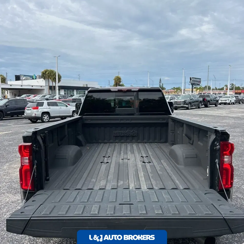 2022 Chevrolet Silverado 3500HD High Country