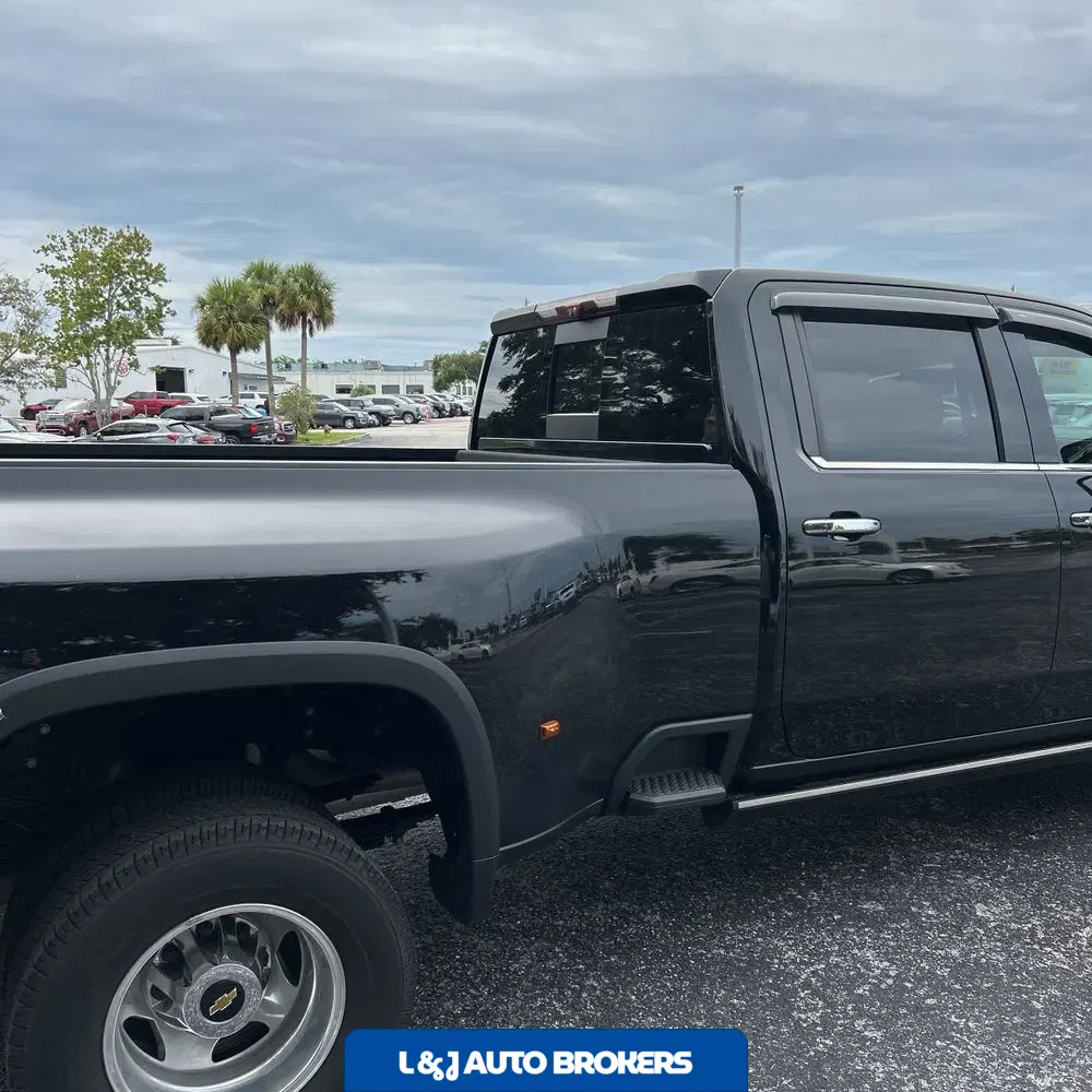 2022 Chevrolet Silverado 3500HD High Country