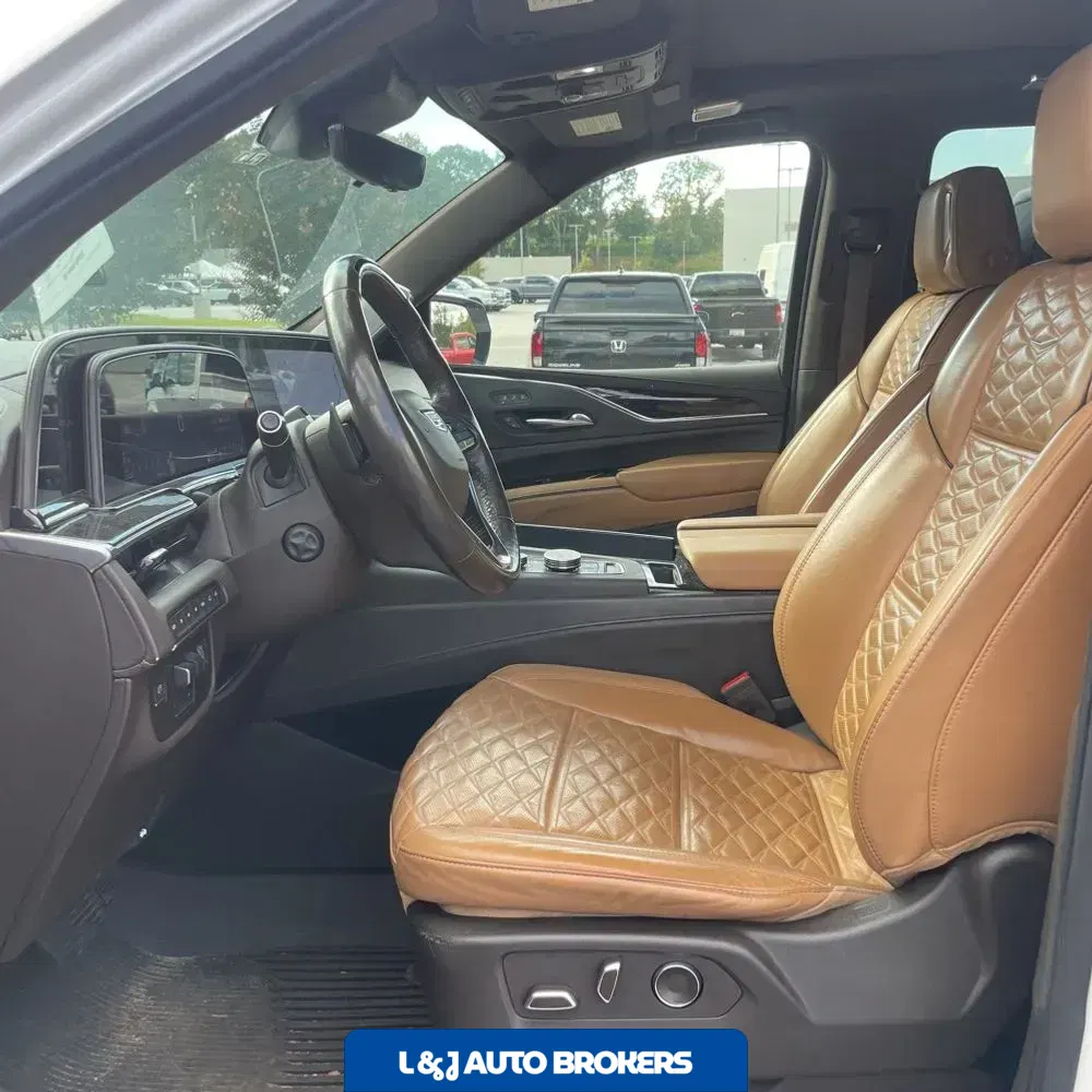2021 Cadillac Escalade ESV Sport