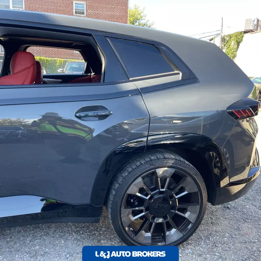 2024 BMW XM PHEV